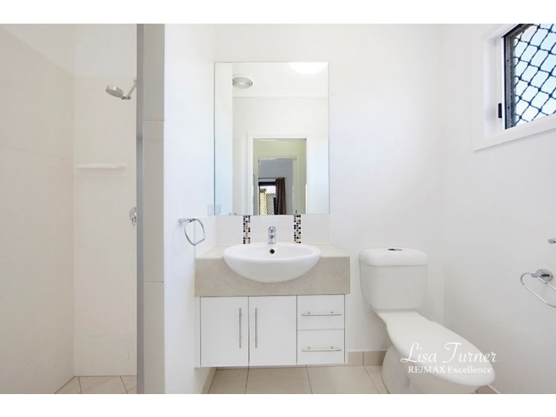 57 Beach Oak Drive, Mount Low QLD 4818