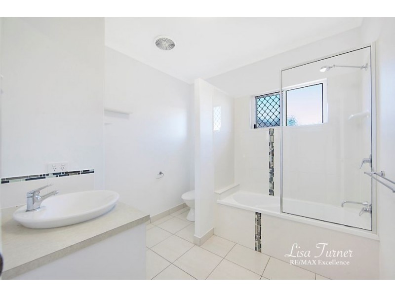 57 Beach Oak Drive, Mount Low QLD 4818