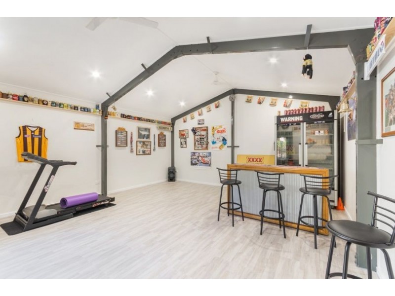 2 Jacob Court, Bushland Beach QLD 4818