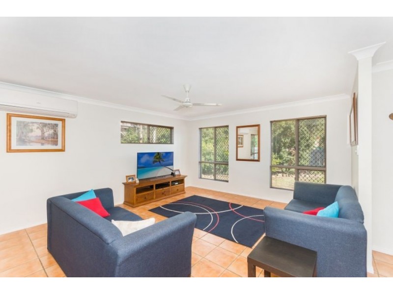 2 Jacob Court, Bushland Beach QLD 4818