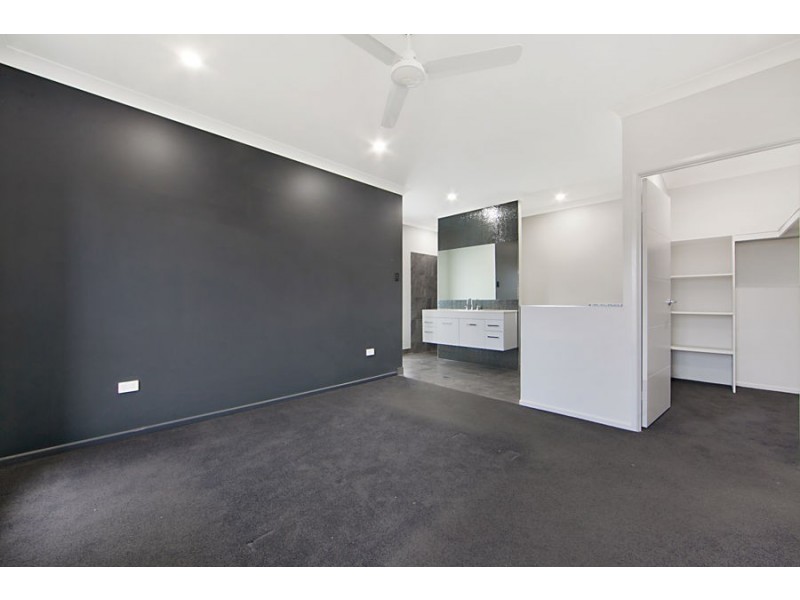 13 Eloise Street, Mount Low QLD 4818