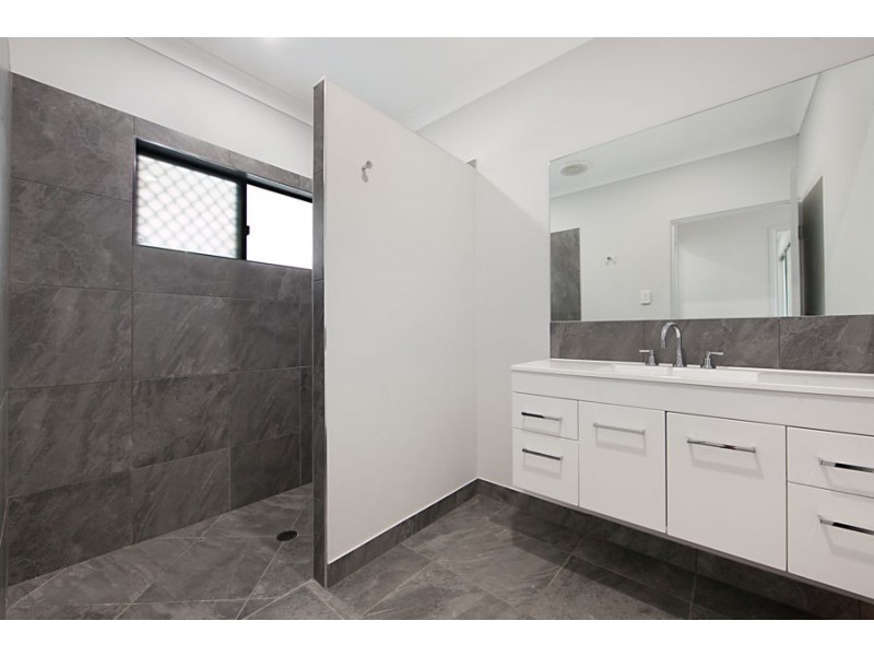 13 Eloise Street, Mount Low QLD 4818