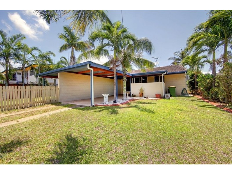 423 Ross River Road, Cranbrook QLD 4814