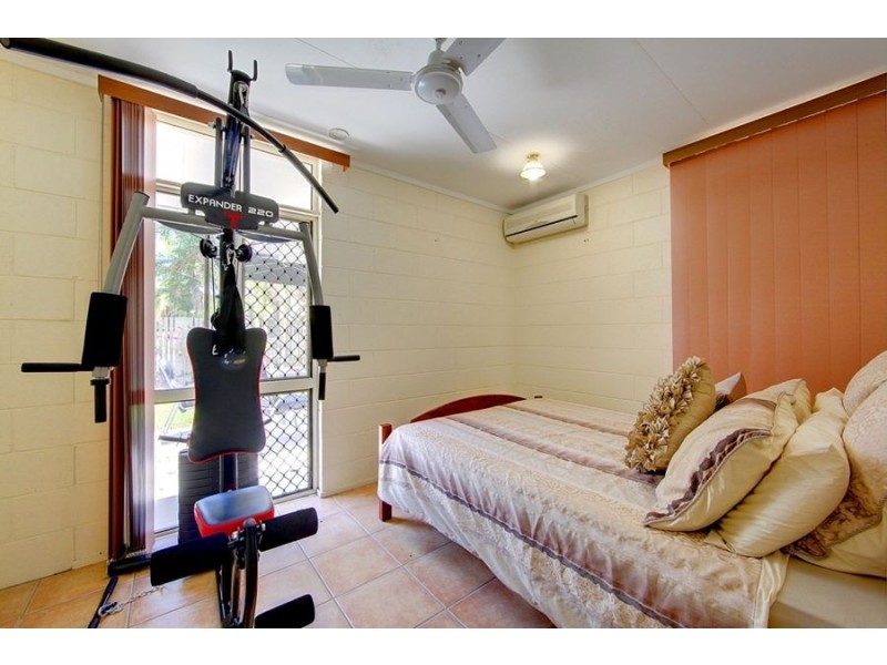 423 Ross River Road, Cranbrook QLD 4814