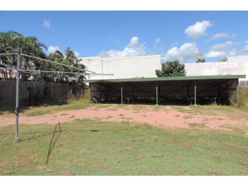 12 Humphrey Street, West End QLD 4810