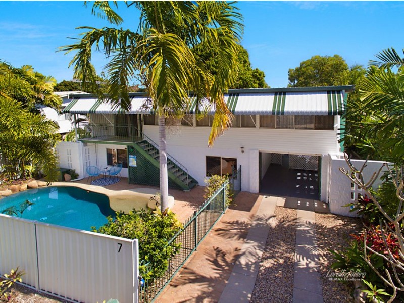 7 Alleena Street, Cranbrook QLD 4814