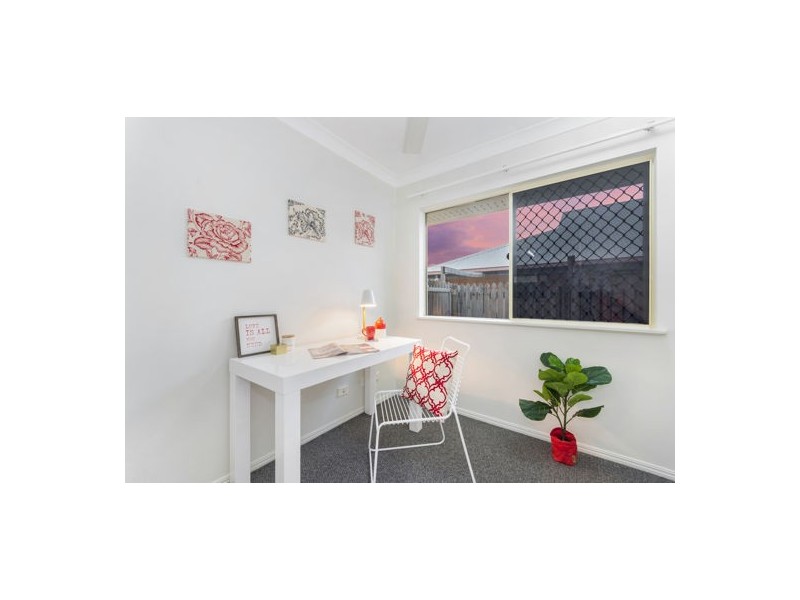 56 Estuary Parade, Douglas QLD 4814