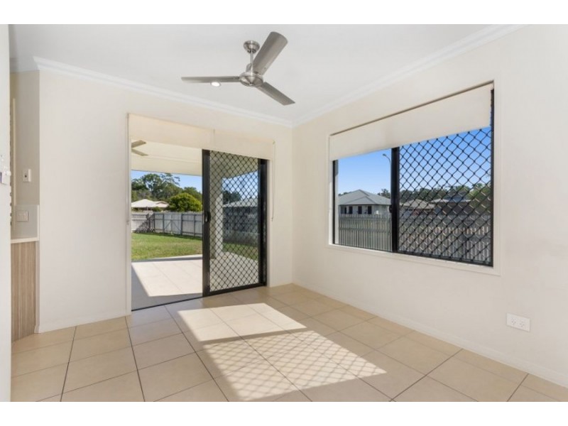 1 Lochern Way, Bushland Beach QLD 4818