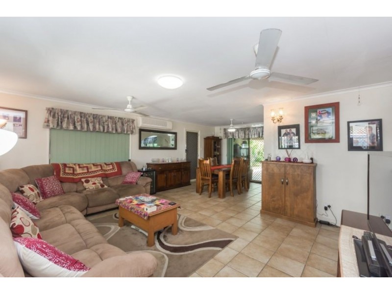 6 Hillview Road, Deeragun QLD 4818