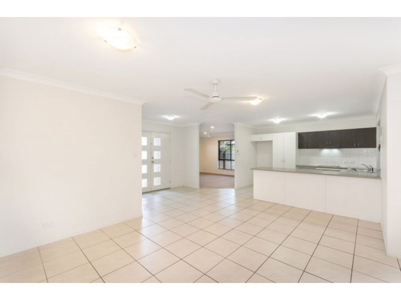 28 Eungella Court, Bushland Beach QLD 4818