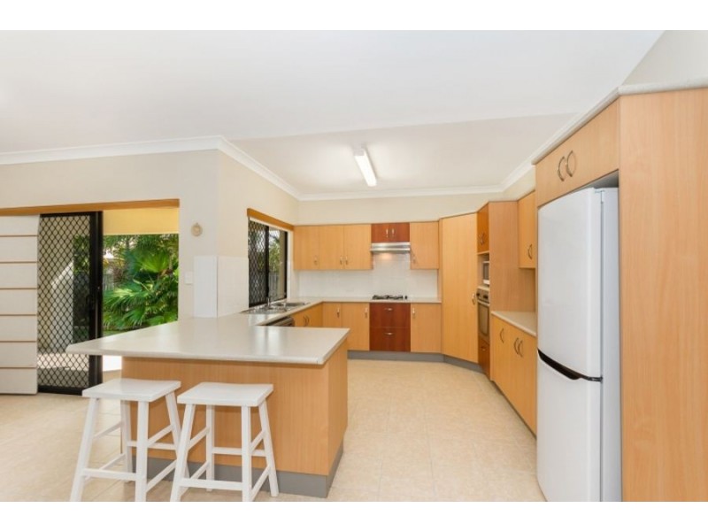 17 Woodwark Drive, Bushland Beach QLD 4818