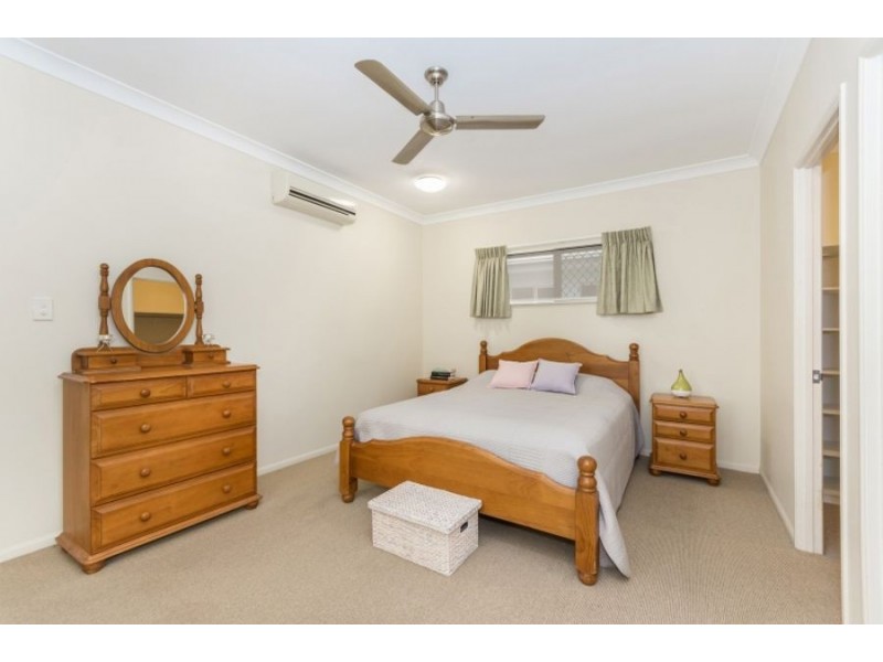 17 Woodwark Drive, Bushland Beach QLD 4818