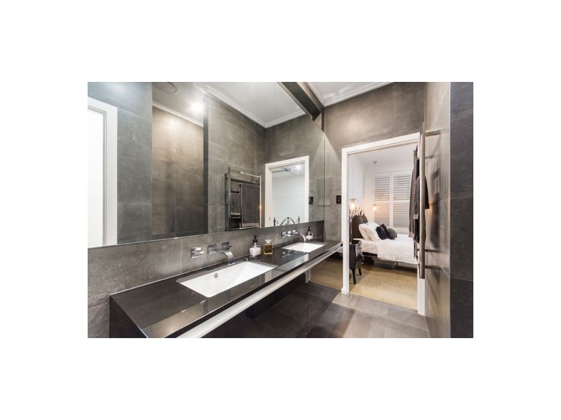 18 Huntswood Court, Kirwan QLD 4817