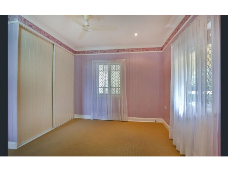 12 Scully Street, West End QLD 4810