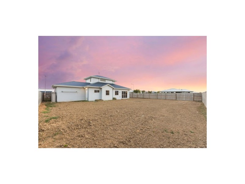 21 Speargrass Parade, Mount Low QLD 4818