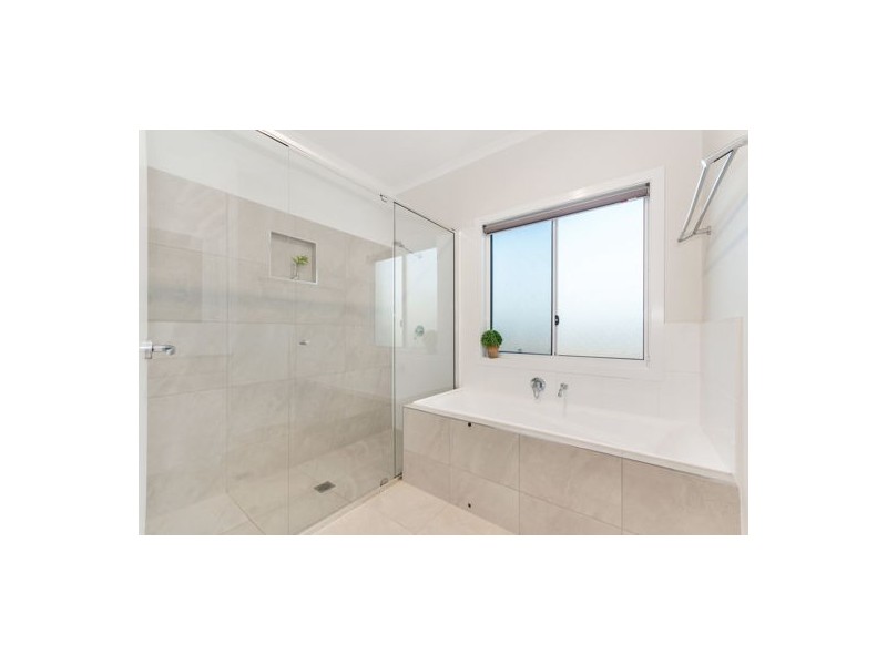 21 Speargrass Parade, Mount Low QLD 4818