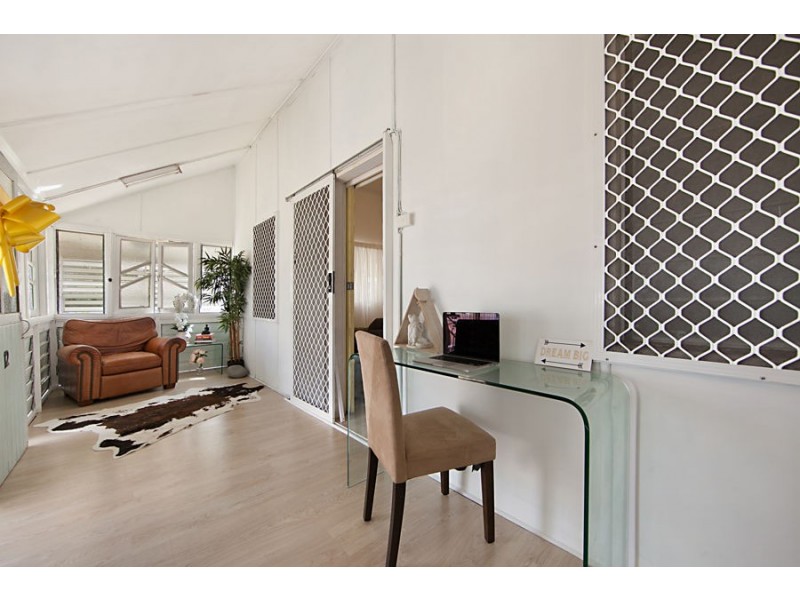 12 Sixth Avenue, South Townsville QLD 4810