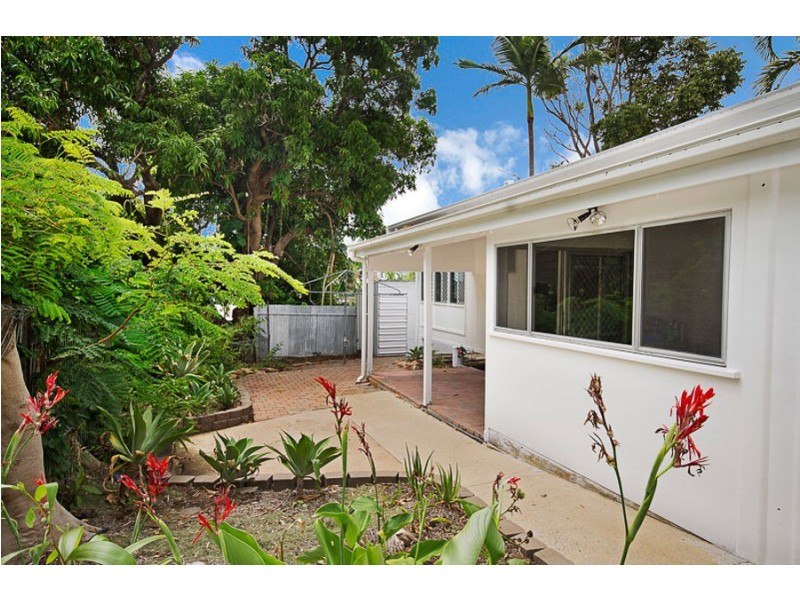 16 Stuart Street, North Ward QLD 4810