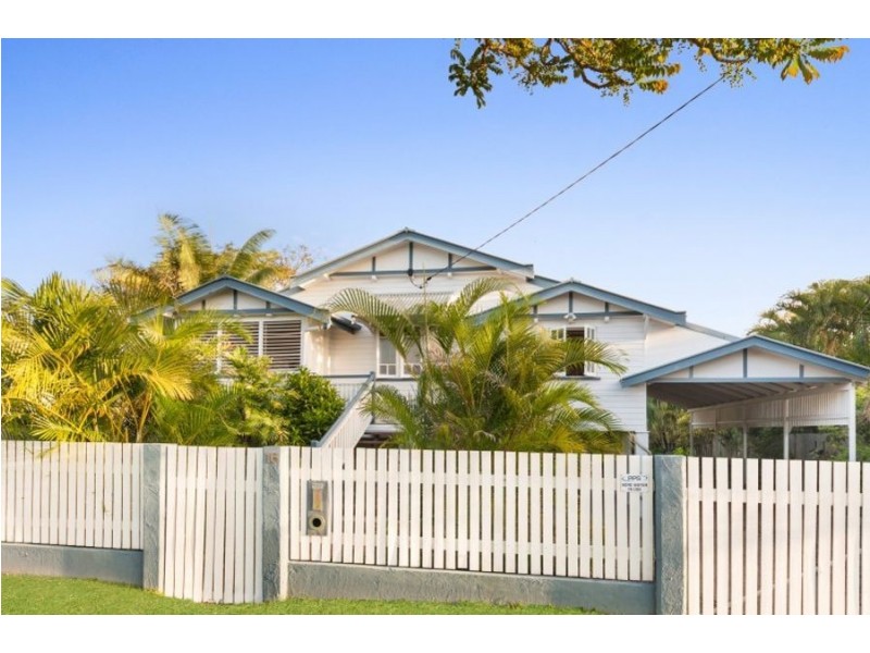 16 Burton Street, Mysterton QLD 4812