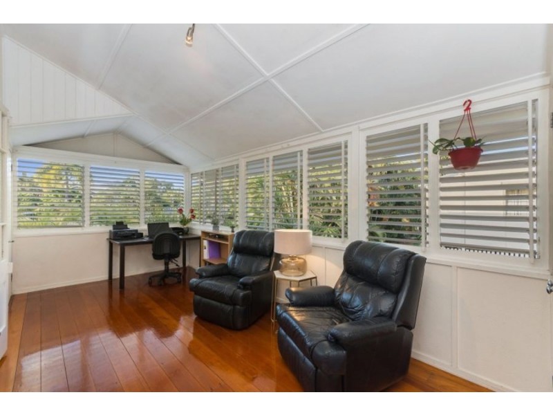 16 Burton Street, Mysterton QLD 4812