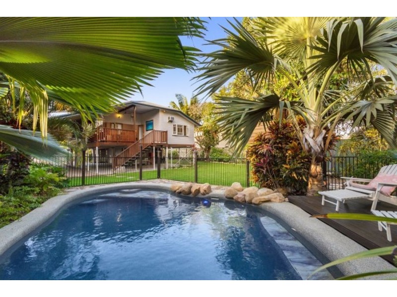 16 Burton Street, Mysterton QLD 4812