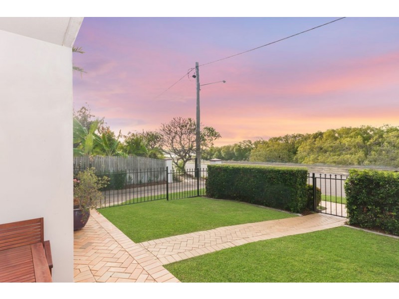 4/100 The Esplanade, Belgian Gardens QLD 4810