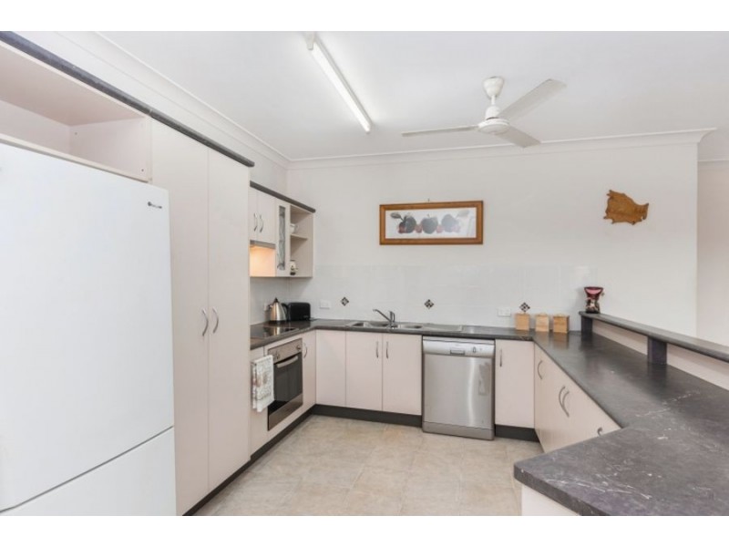 6 Eungella Court, Bushland Beach QLD 4818