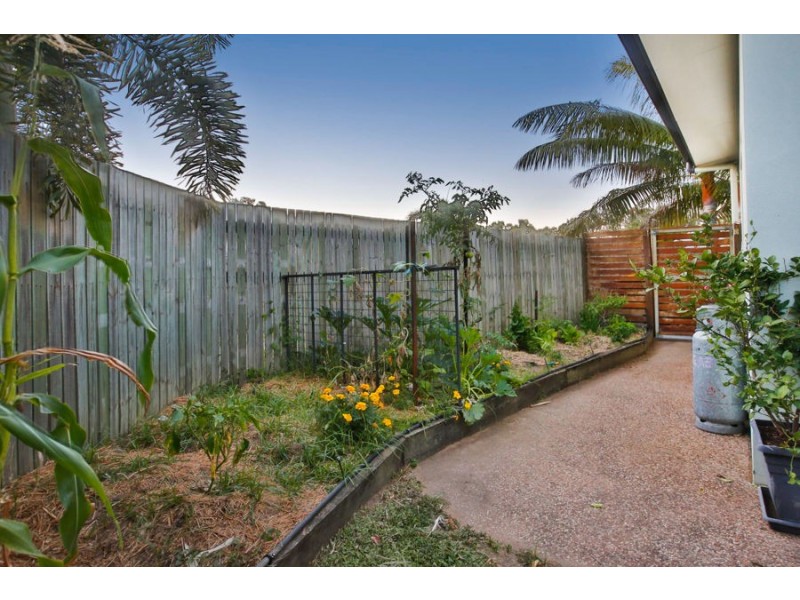 2 Marita Court, Bushland Beach QLD 4818