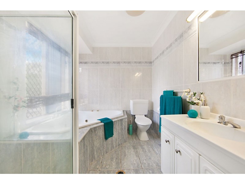 40 Eureka Crescent, Kirwan QLD 4817