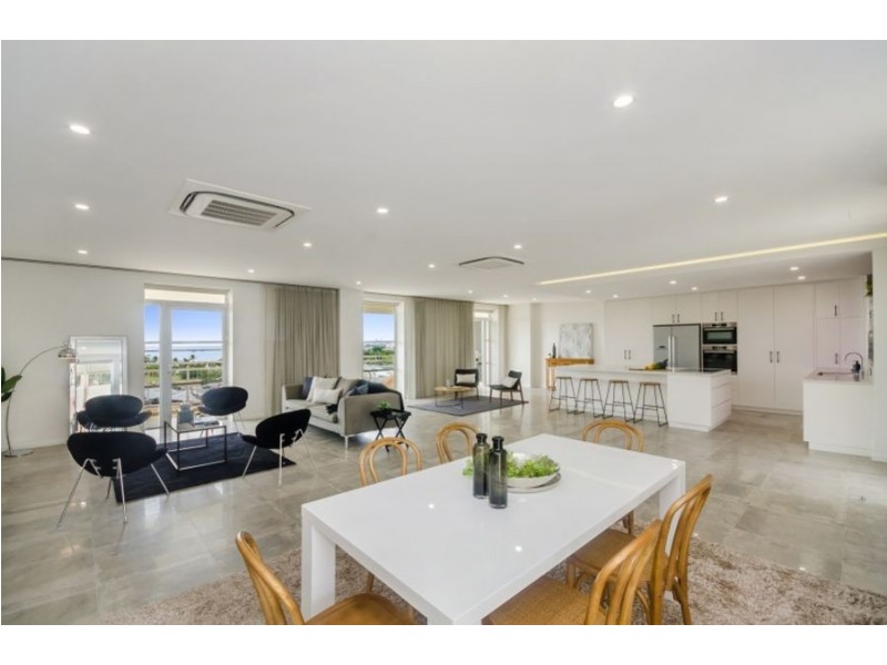 53 Gregory Street (Fulton Gardens), North Ward QLD 4810