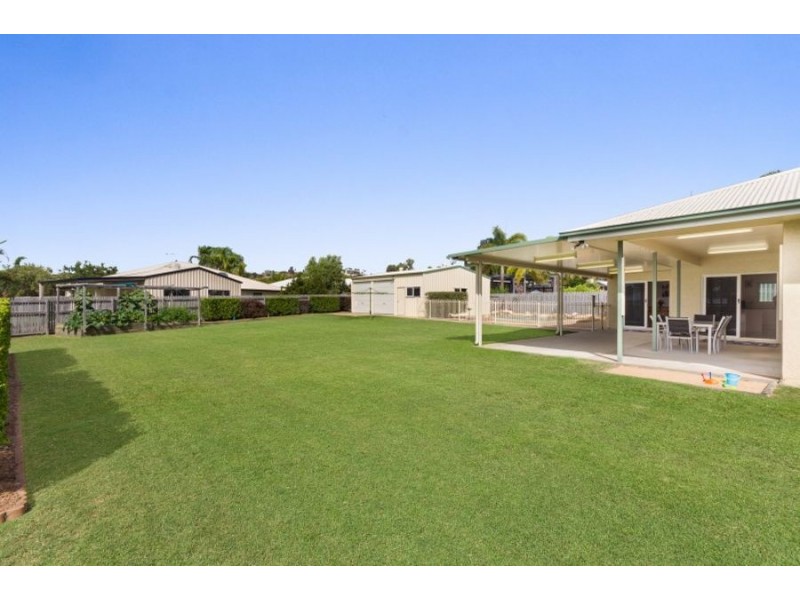 23 Mendi Drive, Bushland Beach QLD 4818