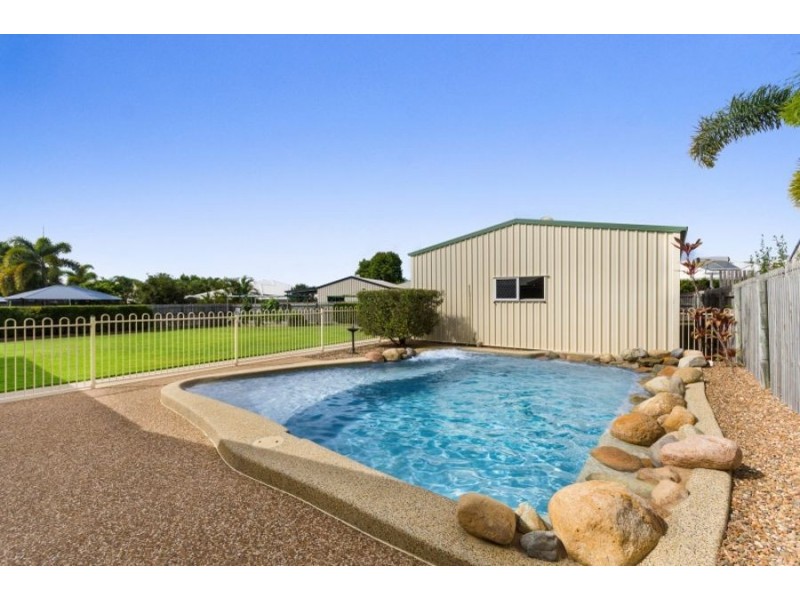 23 Mendi Drive, Bushland Beach QLD 4818