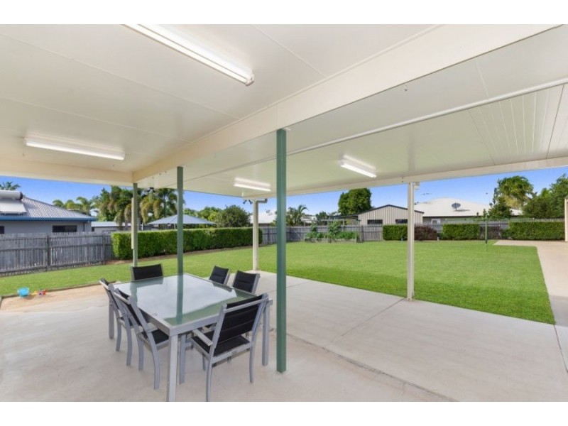 23 Mendi Drive, Bushland Beach QLD 4818