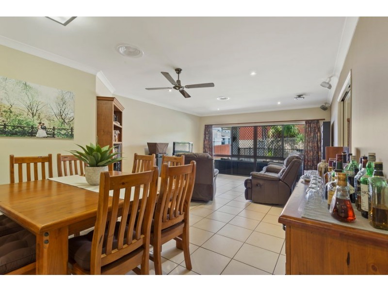 6 Cromwell Court, Mount Louisa QLD 4814