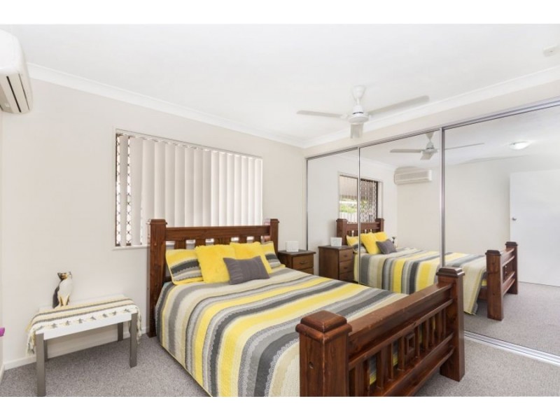 5 Sandalan Court, Bushland Beach QLD 4818