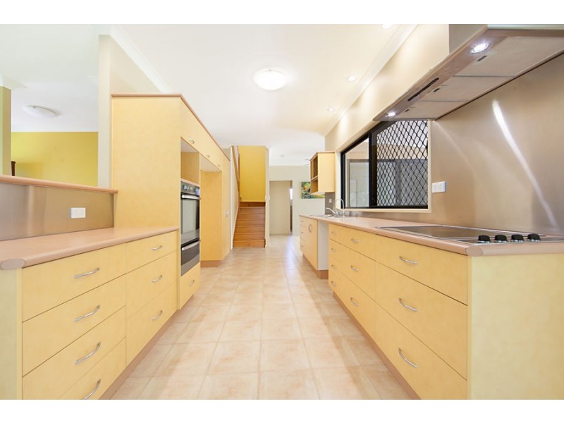 14 Mustey Close, Mount Louisa QLD 4814