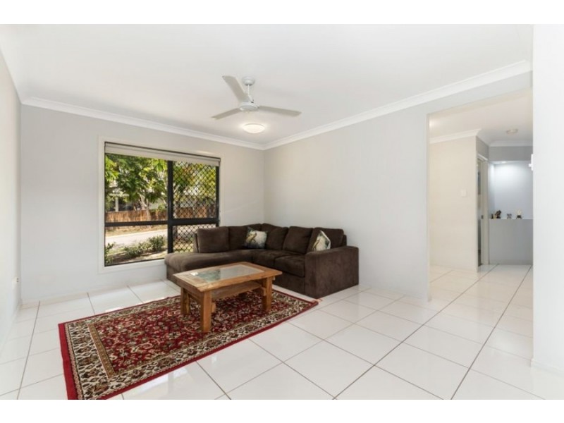 16 Yanooa Court, Bushland Beach QLD 4818