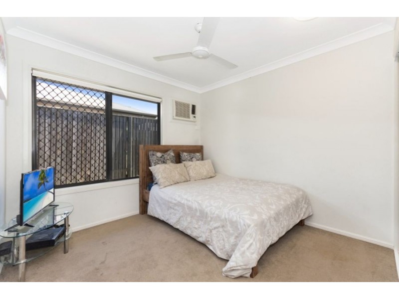 16 Yanooa Court, Bushland Beach QLD 4818