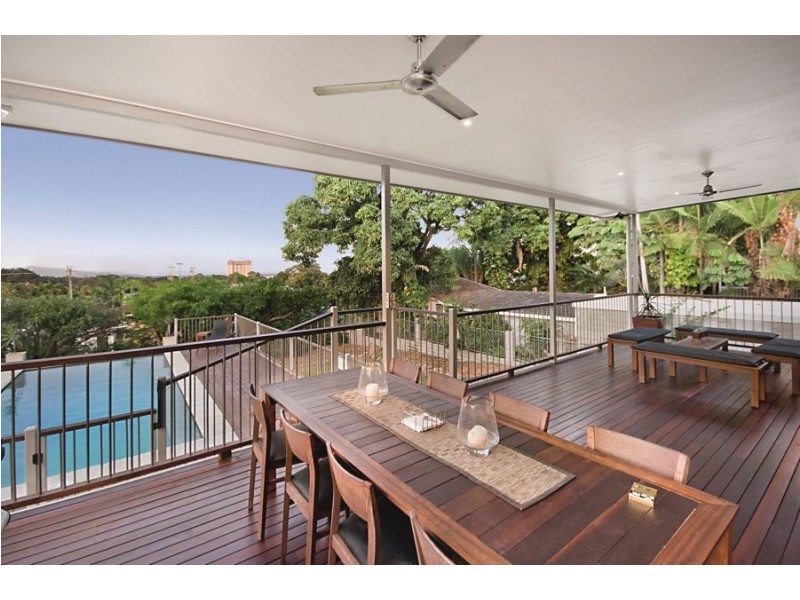 26 Alexandra Street, North Ward QLD 4810