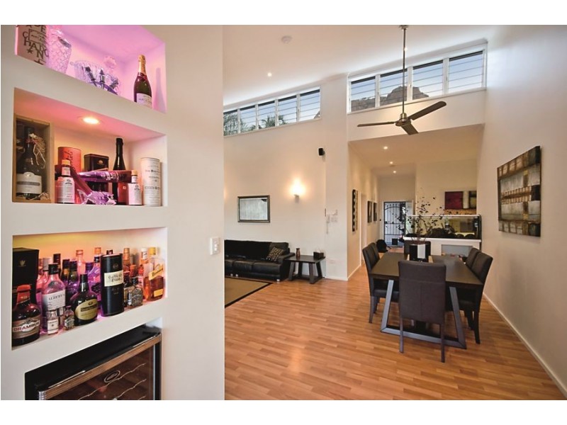 26 Alexandra Street, North Ward QLD 4810