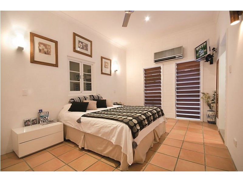 26 Alexandra Street, North Ward QLD 4810