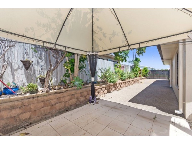 150 Daintree Drive, Bushland Beach QLD 4818