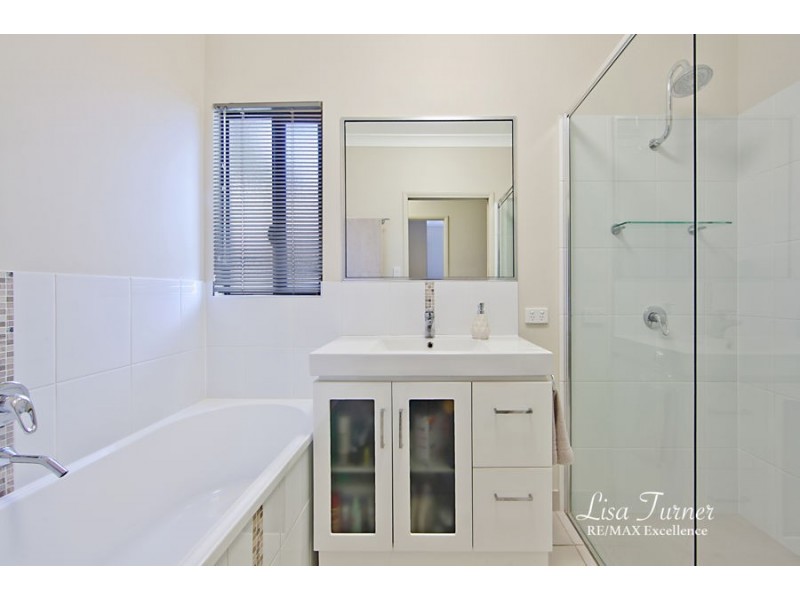 6 Madonis Way, Burdell QLD 4818