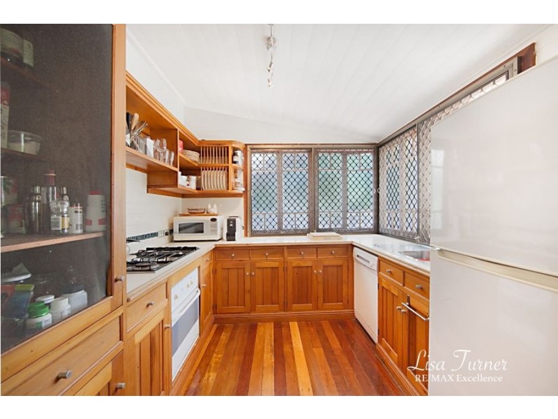 13 Ninth Street, Railway Estate QLD 4810