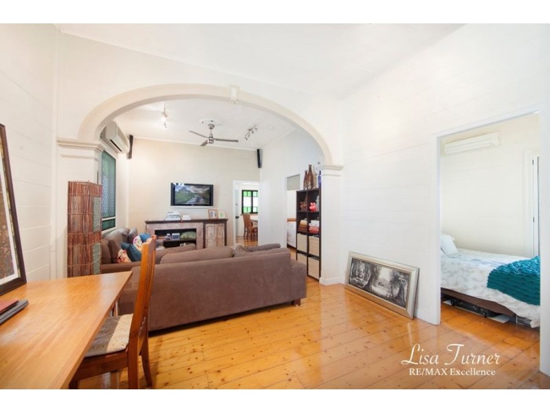 13 Ninth Street, Railway Estate QLD 4810