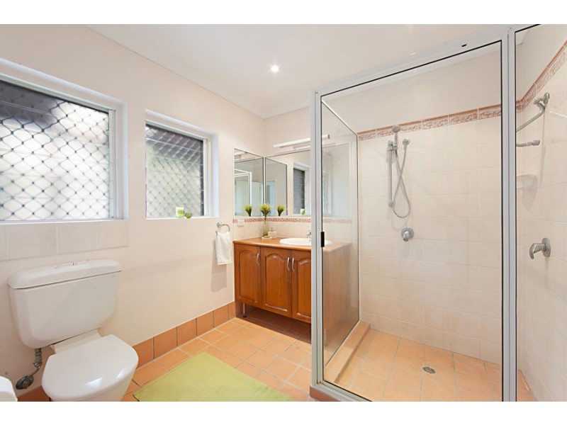 17 Fantome Street, Rowes Bay QLD 4810