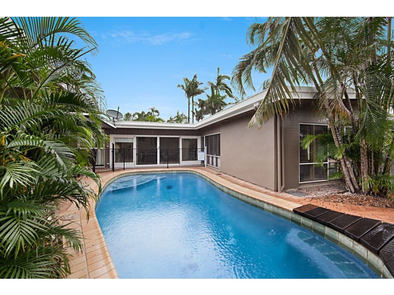 17 Fantome Street, Rowes Bay QLD 4810