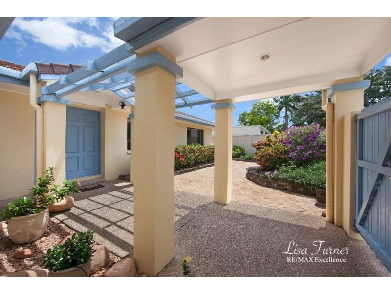 18 Selwyn Street, Cranbrook QLD 4814