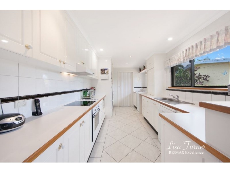 18 Selwyn Street, Cranbrook QLD 4814