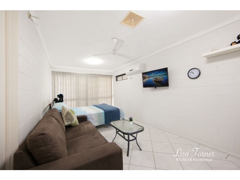 18 Selwyn Street, Cranbrook QLD 4814